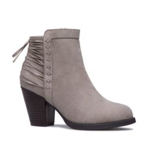 Suede booties neutral tone
